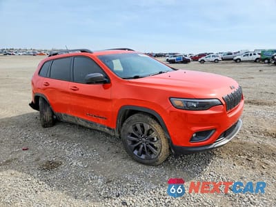 Czwarte zdjęcie samochodu z boku: 2021 JEEP CHEROKEE LATITUDE LUX VIN:1C4PJMMXXMD177924 - miniatura