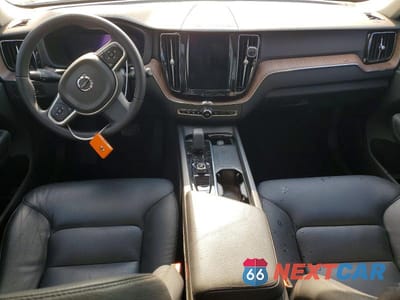 Zdjęcie 8 z 13 samochodu: 2022 VOLVO XC60 B5 MOMENTUM VIN:YV4L12DK9N1964127 - miniatura