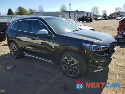 Czwarte zdjęcie samochodu z boku: 2024 BMW X1 XDRIVE28I VIN:WBX73EF0XR5Z28783 - miniatura
