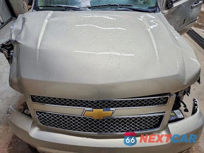 Zdjęcie 12 z 13 samochodu: 2012 CHEVROLET SUBURBAN K1500 LTZ VIN:1GNSKKE71CR130395 - miniatura
