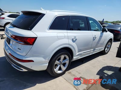 Trzecie zdjęcie samochodu z tyłu: 2021 AUDI Q7 PREMIUM VIN:WA1AXAF72MD016963 - miniatura