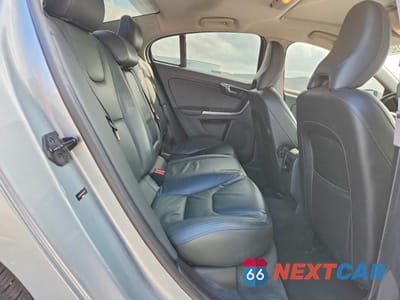 Zdjęcie 10 z 12 samochodu: 2013 VOLVO S60 T5 VIN:YV1612FH7D2173521 - miniatura