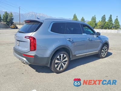 Trzecie zdjęcie samochodu z tyłu: 2021 KIA TELLURIDE S VIN:5XYP64HC2MG141283 - miniatura