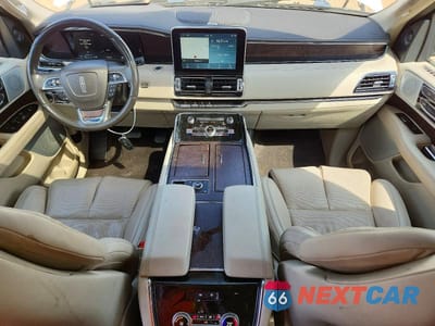 Zdjęcie 8 z 13 samochodu: 2021 LINCOLN NAVIGATOR RESERVE VIN:5LMJJ2LT8MEL00440 - miniatura