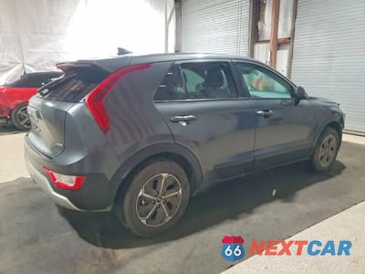Trzecie zdjęcie samochodu z tyłu: 2026 KIA NIRO LX VIN:KNDCP3LE3T5325444 - miniatura