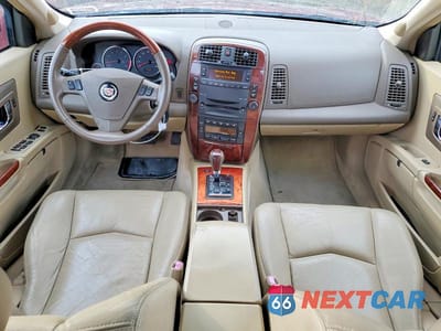 Zdjęcie 8 z 13 samochodu: 2006 CADILLAC SRX VIN:1GYEE637560176354 - miniatura