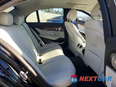 Zdjęcie 10 z 12 samochodu: 2021 MERCEDES-BENZ E 350 VIN:W1KZF8DB7MA967761 - miniatura