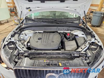 Zdjęcie 12 z 12 samochodu: 2022 VOLVO XC60 B5 MOMENTUM VIN:YV4L12RK2N1965404 - miniatura