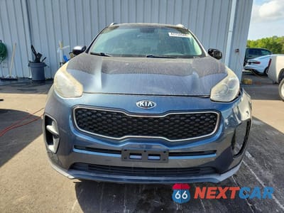 Piąte zdjęcie samochodu w środku: 2018 KIA SPORTAGE LX VIN:KNDPM3AC2J7481827 - miniatura