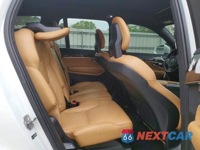 Zdjęcie 11 z 13 samochodu: 2016 VOLVO XC90 T6 VIN:YV4A22PK0G1034300 - miniatura