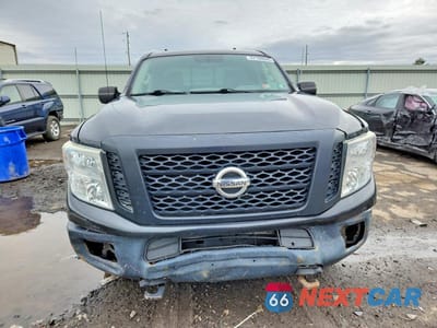 Piąte zdjęcie samochodu w środku: 2016 NISSAN TITAN XD S VIN:1N6AA1F34GN510595 - miniatura
