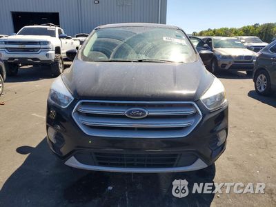 Piąte zdjęcie samochodu w środku: 2019 FORD ESCAPE SE VIN:1FMCU0GD5KUA06877 - miniatura