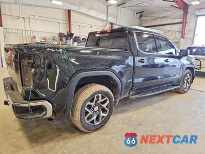Trzecie zdjęcie samochodu z tyłu: 2024 GMC SIERRA K1500 SLE VIN:3GTPUBEKXRG428613 - miniatura