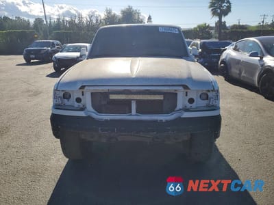 Piąte zdjęcie samochodu w środku: 2010 FORD RANGER SUPER CAB VIN:1FTLR4FE4APA26364 - miniatura