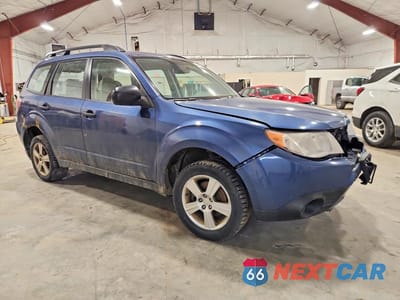 Czwarte zdjęcie samochodu z boku: 2013 SUBARU FORESTER 2.5X VIN:JF2SHABC2DG403913 - miniatura