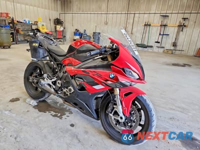 2024 BMW S 1000 RR WB10E6309R6171787 - główne zdjęcie licytacji z USA - miniatura