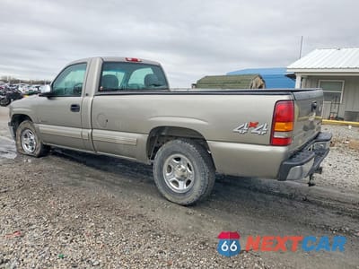 Drugie zdjęcie samochodu z przodu: 2001 CHEVROLET SILVERADO K1500 VIN:1GCEK14T41E172739 - miniatura