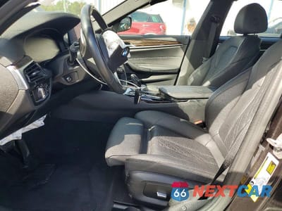 Zdjęcie 7 z 12 samochodu: 2021 BMW 530 I VIN:WBA53BH05MWW96593 - miniatura