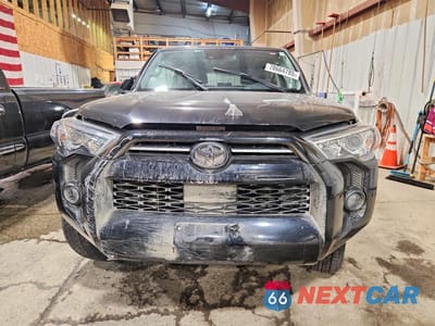 Piąte zdjęcie samochodu w środku: 2020 TOYOTA 4RUNNER SR5/SR5 PREMIUM VIN:JTEBU5JR8L5835810 - miniatura