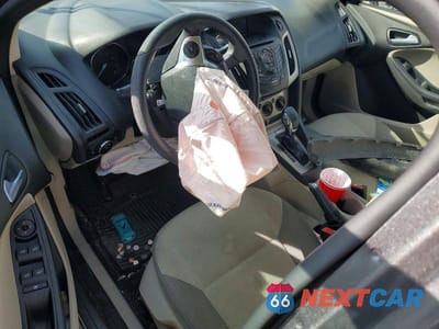 Zdjęcie 8 z 11 samochodu: 2013 FORD FOCUS SE VIN:1FADP3K27DL298103 - miniatura