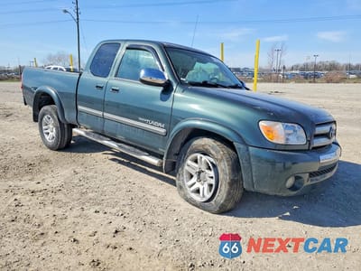 Czwarte zdjęcie samochodu z boku: 2005 TOYOTA TUNDRA SR5 VIN:5TBBT44195S460300 - miniatura