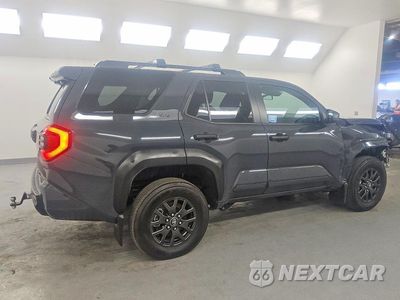 Trzecie zdjęcie samochodu z tyłu: 2025 TOYOTA 4RUNNER SR5 VIN:JTEVA5BR1S5044179 - miniatura