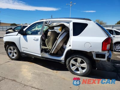 Drugie zdjęcie samochodu z przodu: 2013 JEEP COMPASS LATITUDE VIN:1C4NJDEB9DD165418 - miniatura