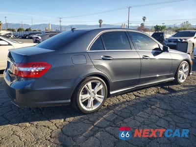 Trzecie zdjęcie samochodu z tyłu: 2013 MERCEDES-BENZ E 350 VIN:WDDHF5KB0DA690304 - miniatura