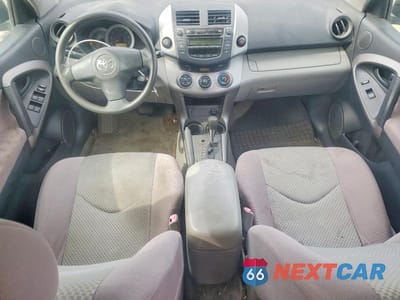 Zdjęcie 8 z 13 samochodu: 2007 TOYOTA RAV 4 VIN:JTMBD33V176043260 - miniatura