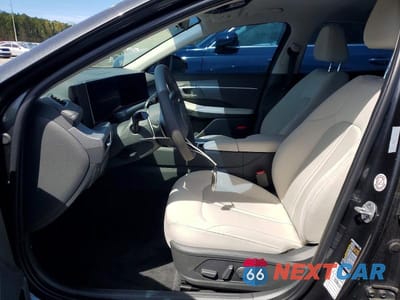 Zdjęcie 7 z 13 samochodu: 2025 HYUNDAI SONATA SEL VIN:KMHL64JA1SA485784 - miniatura