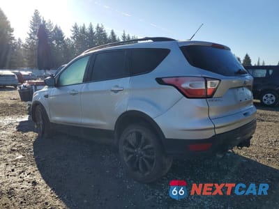 Drugie zdjęcie samochodu z przodu: 2017 FORD ESCAPE SE VIN:1FMCU9G98HUB43658 - miniatura