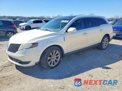 2014 LINCOLN TOWNHOUSE MKT 2LMHJ5AT7EBL51421 - główne zdjęcie licytacji z USA - miniatura