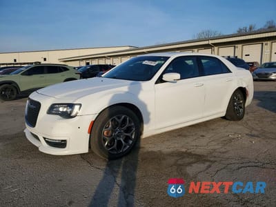 2017 CHRYSLER 300 S 2C3CCAGGXHH534812 - główne zdjęcie licytacji z USA - miniatura