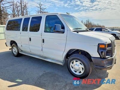 Czwarte zdjęcie samochodu z boku: 2009 FORD ECONOLINE E350 SUPER DUTY WAGON VIN:1FBNE31L19DA73843 - miniatura