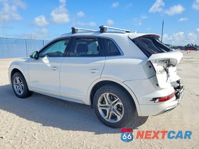 Drugie zdjęcie samochodu z przodu: 2019 AUDI Q5 PREMIUM VIN:WA1ANAFY6K2100579 - miniatura