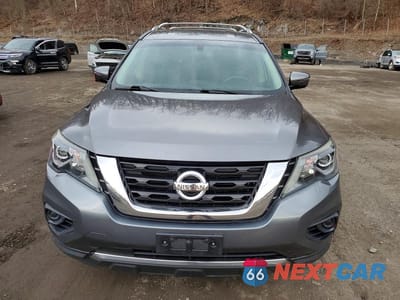 Piąte zdjęcie samochodu w środku: 2018 NISSAN PATHFINDER S VIN:5N1DR2MN0JC655120 - miniatura