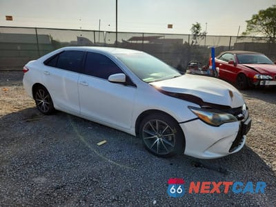 Czwarte zdjęcie samochodu z boku: 2015 TOYOTA CAMRY XSE VIN:4T1BF1FK0FU111327 - miniatura