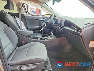 Zdjęcie 7 z 13 samochodu: 2026 KIA NIRO LX VIN:KNDCP3LE2T5339819 - miniatura