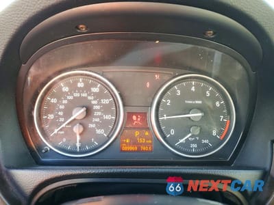 Zdjęcie 9 z 12 samochodu: 2011 BMW 328 I VIN:WBADW3C55BE541492 - miniatura