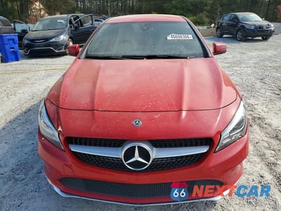 Piąte zdjęcie samochodu w środku: 2018 MERCEDES-BENZ CLA 250 4MATIC VIN:WDDSJ4GB5JN651459 - miniatura