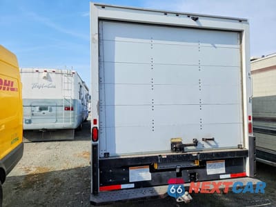 Zdjęcie 6 z 12 samochodu: 2020 GMC SAVANA BOX TRUCK VIN:7GZ37TCG3LN003648 - miniatura