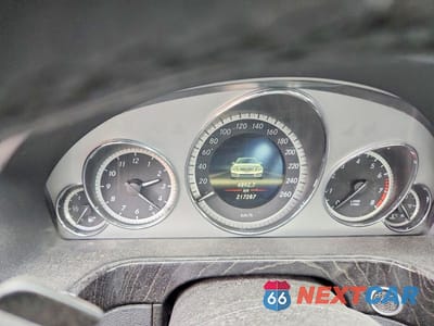 Zdjęcie 9 z 11 samochodu: 2013 MERCEDES-BENZ E 300 4MATIC VIN:WDDHF8BBXDA683099 - miniatura