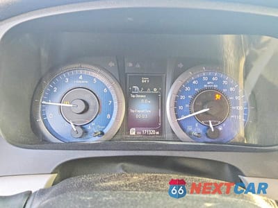 Zdjęcie 9 z 13 samochodu: 2016 TOYOTA SIENNA XLE 8-PASSENGER VIN:5TDYK3DCXGS712896 - miniatura