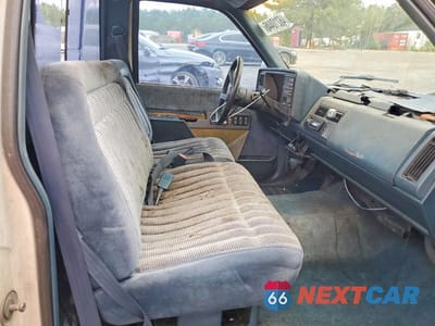 Zdjęcie 10 z 12 samochodu: 1991 CHEVROLET GMT-400 C1500 VIN:1GCDC14K4ME214413 - miniatura