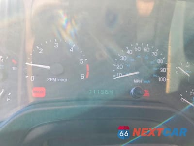 Zdjęcie 9 z 13 samochodu: 1997 JEEP WRANGLER / TJ SAHARA VIN:1J4FY49S4VP514604 - miniatura