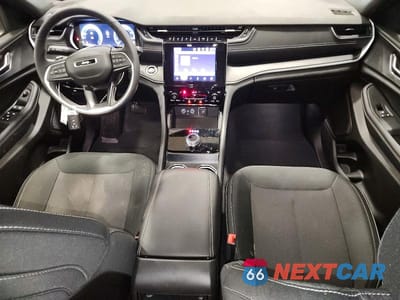 Zdjęcie 8 z 13 samochodu: 2025 JEEP GRAND CHEROKEE LAREDO VIN:1C4RJHAG6SC311495 - miniatura