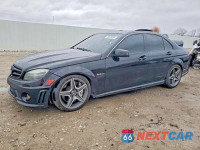 2010 MERCEDES-BENZ C 63 AMG WDDGF7HB4AF401826 - główne zdjęcie licytacji z USA - miniatura