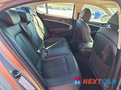 Zdjęcie 10 z 13 samochodu: 2023 GENESIS G70 2.0T VIN:KMTG34TA9PU132597 - miniatura