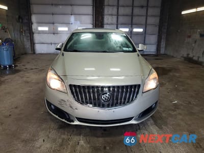 Piąte zdjęcie samochodu w środku: 2016 BUICK REGAL VIN:2G4GK5EX0G9146731 - miniatura