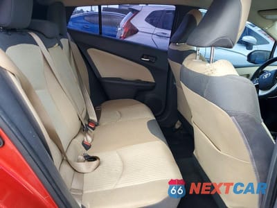 Zdjęcie 11 z 12 samochodu: 2017 TOYOTA PRIUS TWO VIN:JTDKBRFU2H3544592 - miniatura